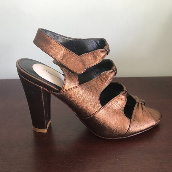 Marcello Toshi | Copper Heels 6 - Picture 1 of 6
